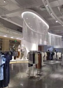 明星衣橱开启新零售变革 三年千家线下店的时尚商业蓝图