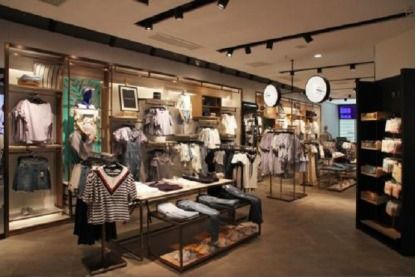 中国休闲服装之王诞生 坐拥万家门店，引领零售新浪潮